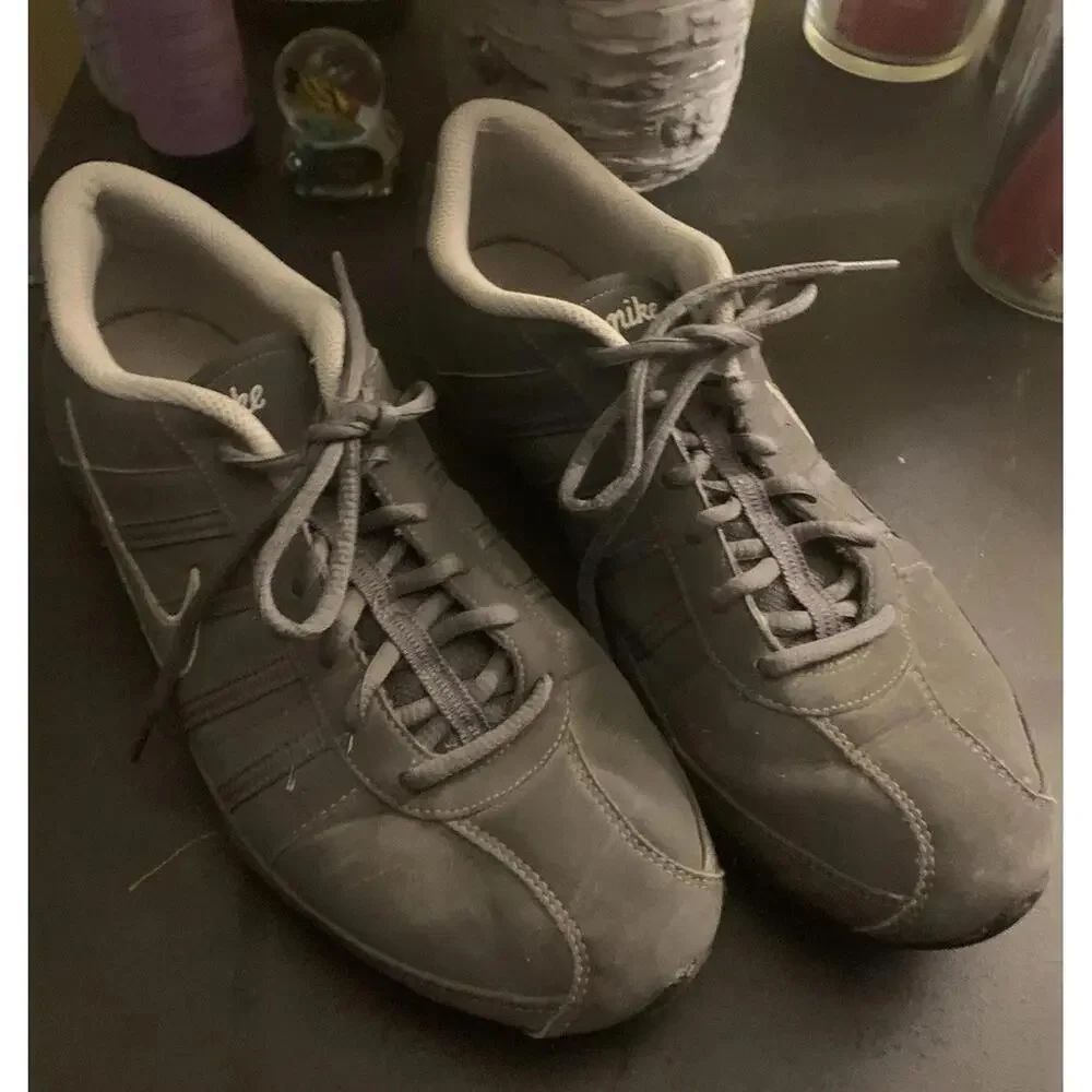 Nike Women's Sneakers Gray, Size 10​​